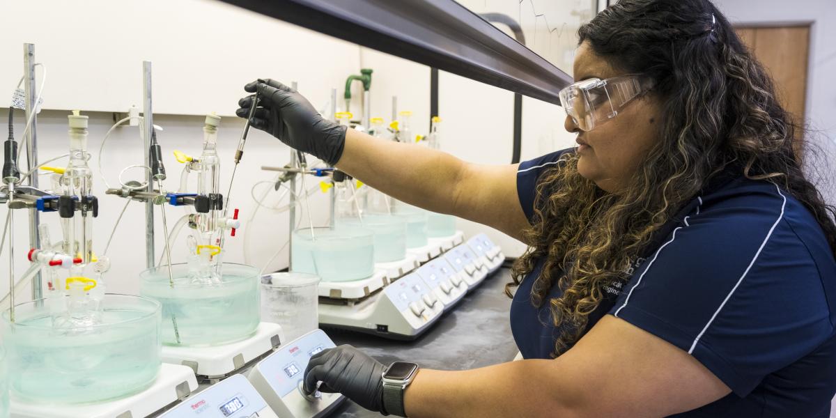grad student in lab